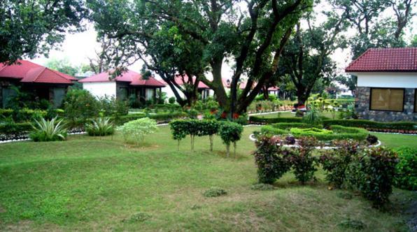 Hotel Corbett Leela Vilas Corbett National Park Exterior foto